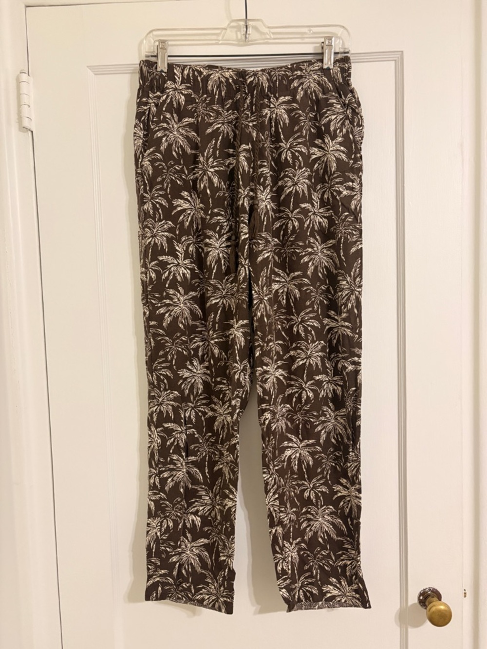 Feathery Brown Palm Print Lounge Pants